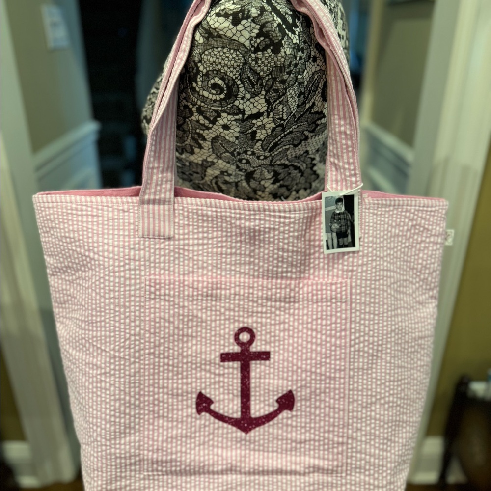 Quilted Koala Everything Bag: Pink Seersucker - Anchor